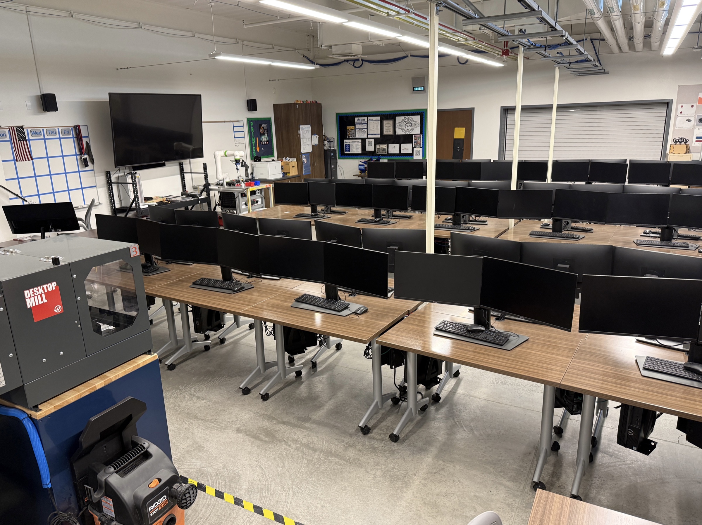 Prepared STEM camp classroom